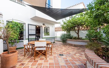 Property slide 25