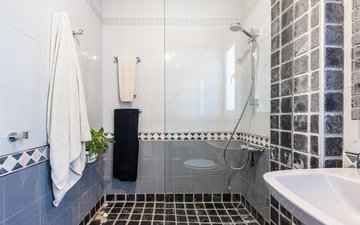 Property slide 18