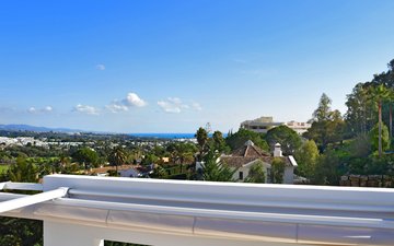Property slide 48