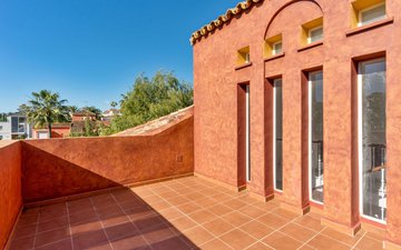 Property slide 48