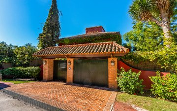 Property slide 52