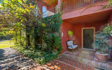 Property slide 18