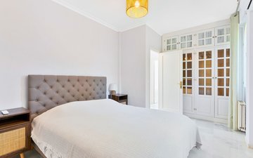 Property slide 44