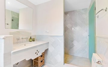 Property slide 31
