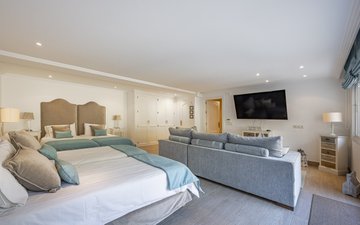 Property slide 25