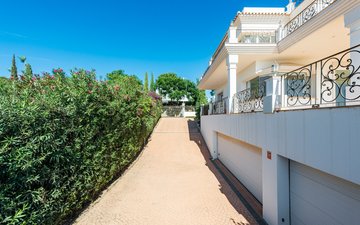 Property slide 42