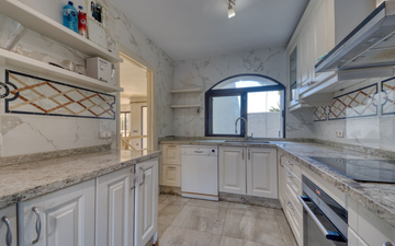 Property slide 25
