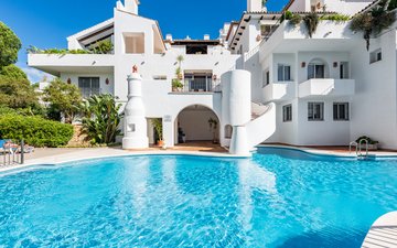 Property slide 19