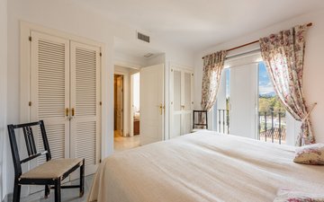 Property slide 17