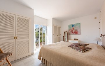 Property slide 14