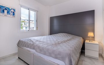 Property slide 14