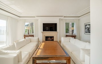 Property slide 10