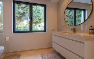 Property slide 47
