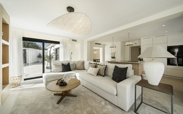Property slide 18