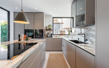Property slide 17