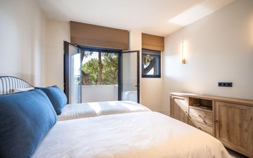 Property slide 16