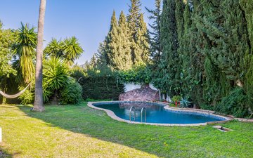 Property slide 50