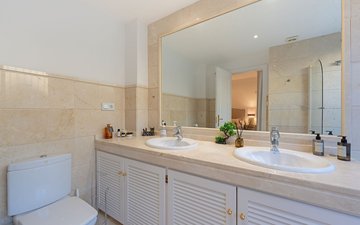 Property slide 17