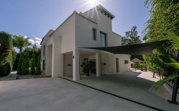 Property slide 14