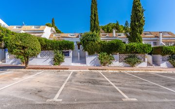 Property slide 32