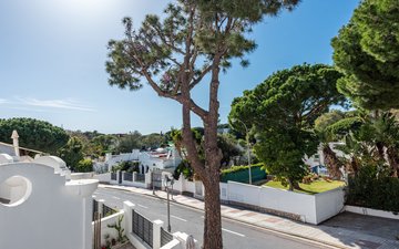 Property slide 4