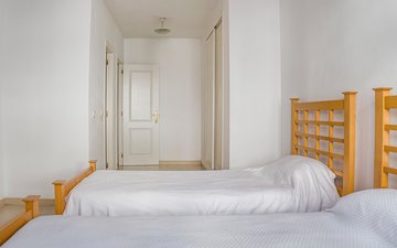 Property slide 10