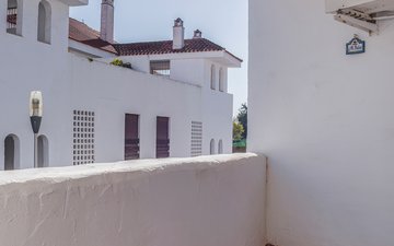 Property slide 17