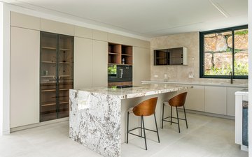Property slide 22