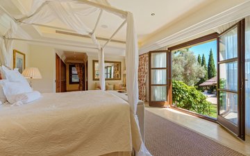 Property slide 19