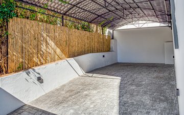 Property slide 51