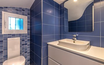 Property slide 16