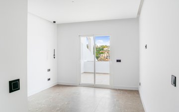 Property slide 21