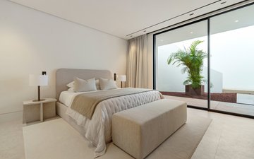 Property slide 21