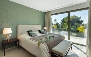 Property slide 10