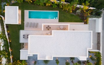 Property slide 17