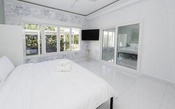 Property slide 18