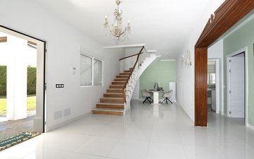Property slide 32