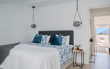 Property slide 18