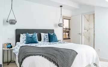 Property slide 17