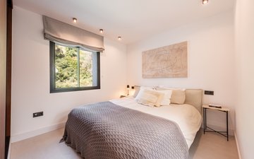 Property slide 25