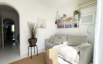 Property slide 21