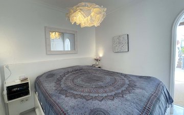 Property slide 17