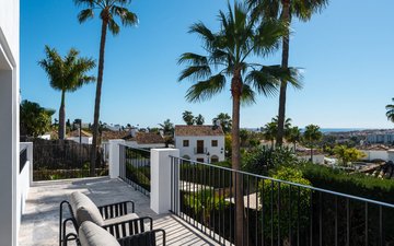 Property slide 22