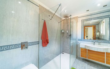 Property slide 25