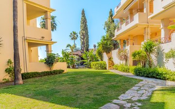 Property slide 44