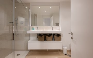 Property slide 16