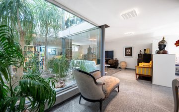 Property slide 32