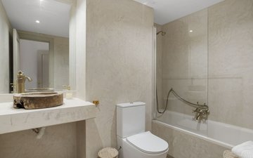 Property slide 18