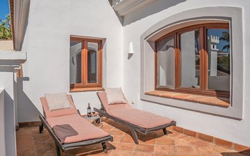 Property slide 22