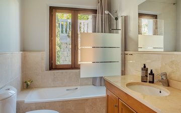 Property slide 46